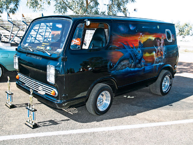 Name:  hppp_0701_14z+pontiac_heaven_car_show+1966_chevrolet_van.jpg
Views: 22262
Size:  113.7 KB