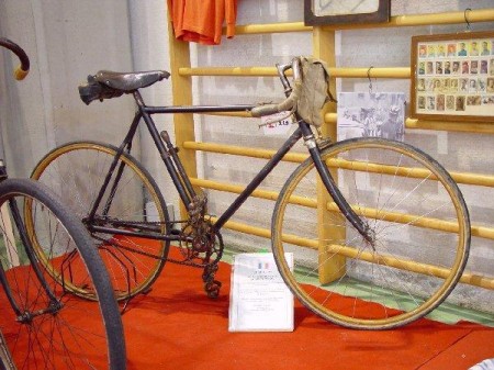 Name:  bici-d-epoca-da-corsa.jpg
Views: 2558
Size:  57.5 KB